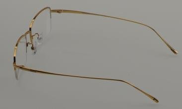 济南验光师培训学校知识眼镜框生锈如何处理