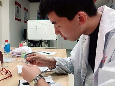 开眼镜店培训，山东德州验光师培训学校