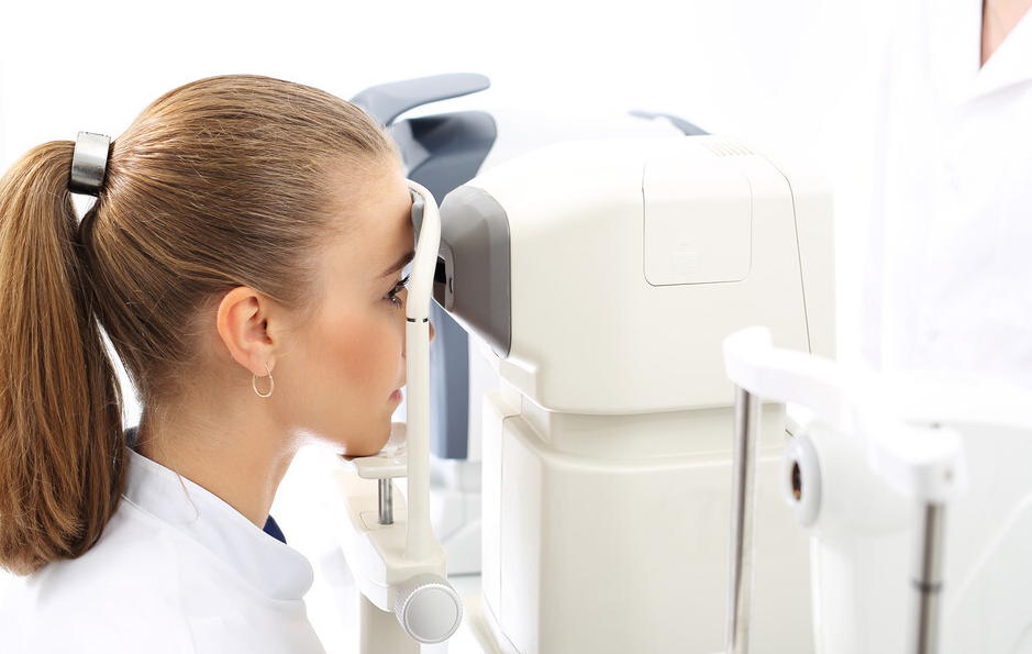 德州验光师培训学校分享中和法测定球面透镜屈光力的具体步骤